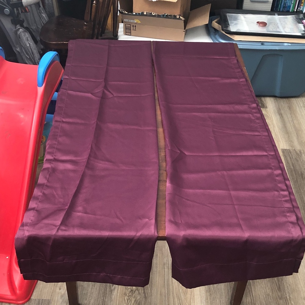 👻 63” Mainstays Deep Burgundy Curtain Panels (2)